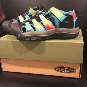 Keen Newport H2 Kids Sandal, size 11K